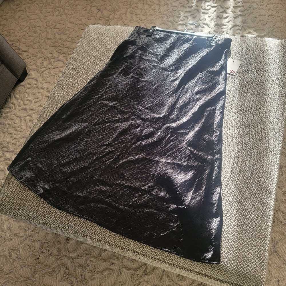 Black full length skirt size xl